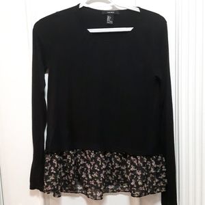 🛍️Black long sleeve t shirt with floral